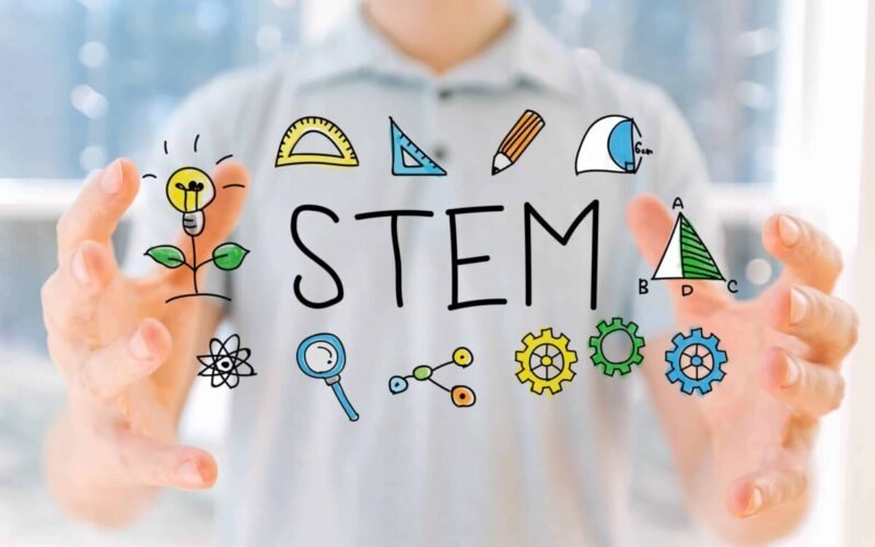 تعرف على مدارس STEM
